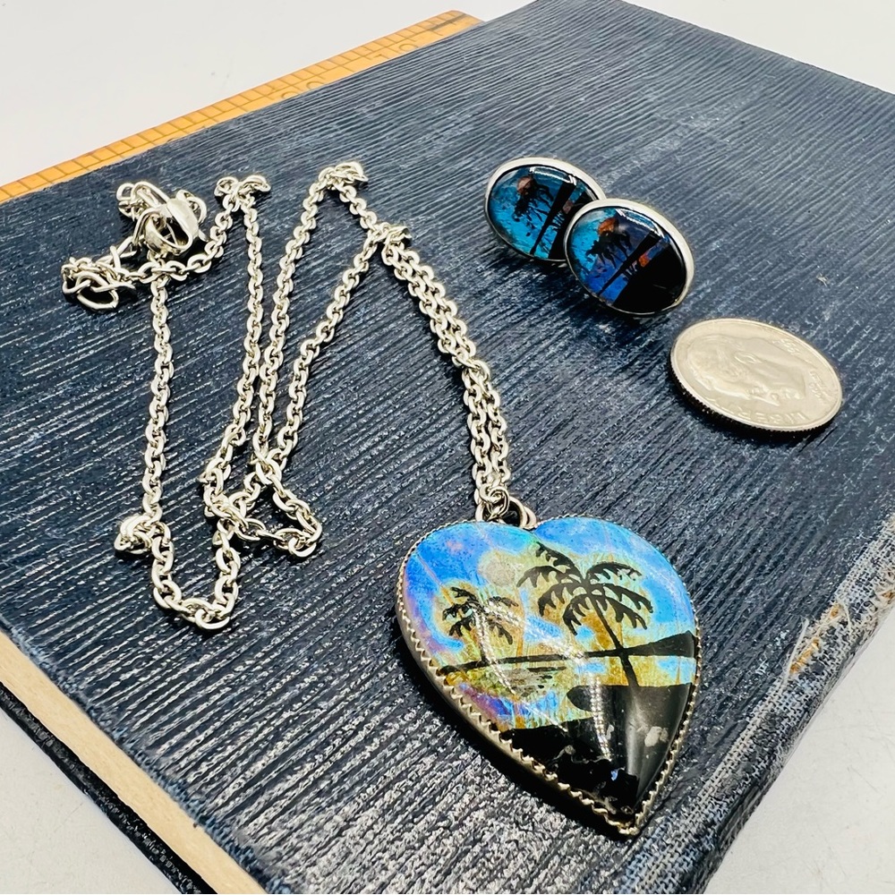 Vintage tropical heart silver tone chain necklace matching earrings set 1990s